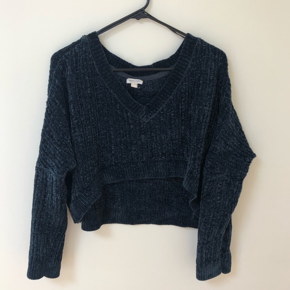 Urban Outfitters Velvet Cropped Sweater 